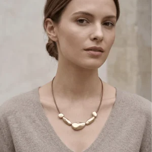 Random-Shape Matt Gold-Colour Short Necklace